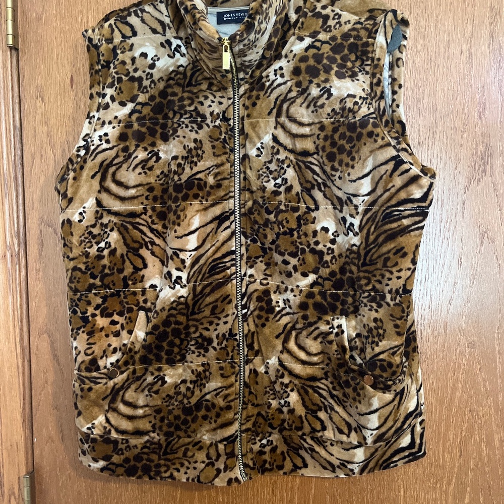 Jones New York Animal Print Vest